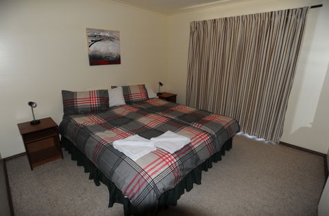 Mowamba River Lodge - Kalgoorlie Accommodation 2