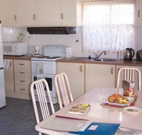 Azalea Cottage - Kalgoorlie Accommodation