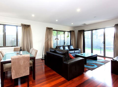 Abode Apartments Albury - Kalgoorlie Accommodation 4