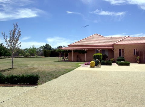 Fairways Bed And Breakfast At Jerilderie - Kalgoorlie Accommodation 0