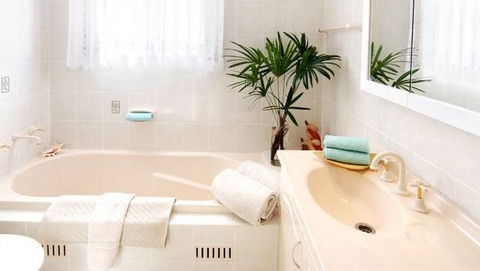 Allure Gerroa - Kalgoorlie Accommodation 0