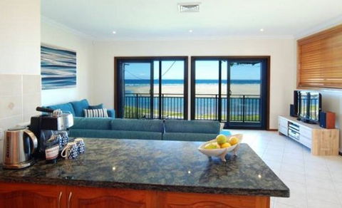 Allure Gerroa - Kalgoorlie Accommodation 2