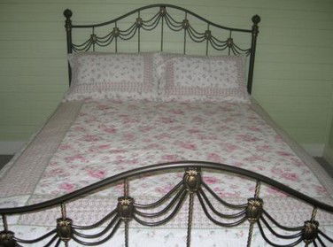 Camelot Retreat - Kalgoorlie Accommodation 0