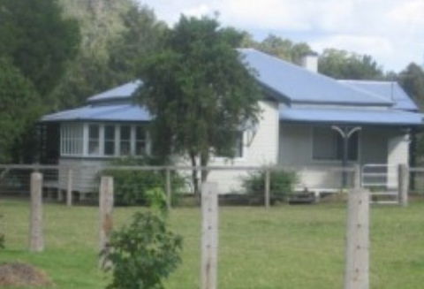 Camelot Retreat - Kalgoorlie Accommodation 1