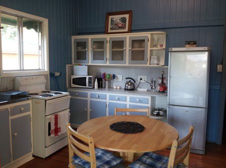 Auckland Street Queenslander - Kalgoorlie Accommodation 3