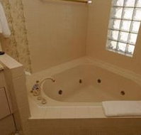 McNevins Warwick Motel and Gunyah Restaurant - Kalgoorlie Accommodation