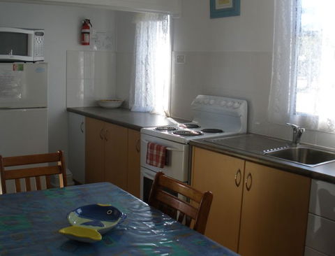Cosy Cottages Amity Point - Kalgoorlie Accommodation 1
