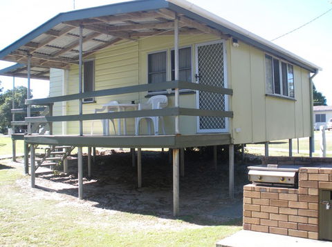 Cosy Cottages Amity Point - Kalgoorlie Accommodation 4