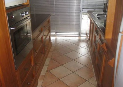 Fairthorpe Apartments - Kalgoorlie Accommodation 4