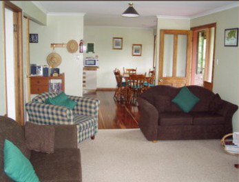 A Little Bit Of Heaven - Holiday Home - Kalgoorlie Accommodation 7
