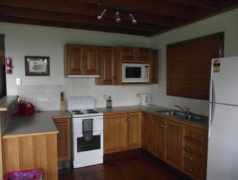 Alpine Lodge - Holiday Home - Kalgoorlie Accommodation 2