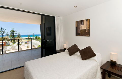 Ambience On Burleigh Beach - Kalgoorlie Accommodation 3