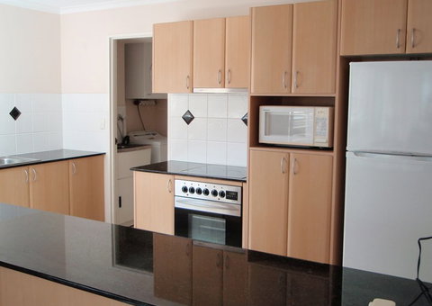 Grosvenor Beachfront Apartments - Kalgoorlie Accommodation 2