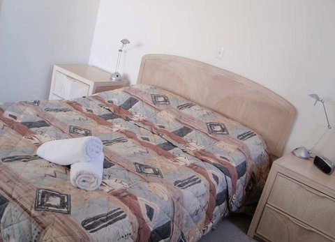 Grosvenor Beachfront Apartments - Kalgoorlie Accommodation 5