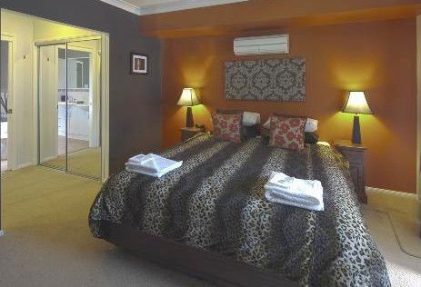 Avon Lodge Bribie Island - Kalgoorlie Accommodation 1