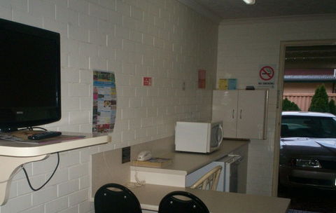A Raceview Motor Inn - Kalgoorlie Accommodation 2