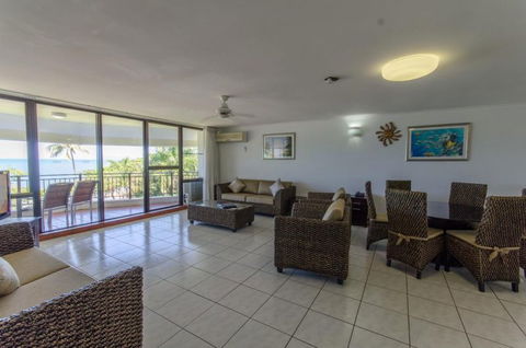 Roydon Beachfront Holiday Apartments - Kalgoorlie Accommodation 9