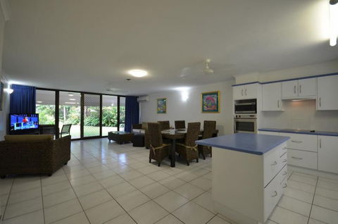 Roydon Beachfront Holiday Apartments - Kalgoorlie Accommodation 10
