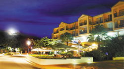 Airlie Beach Hotel - Kalgoorlie Accommodation 0