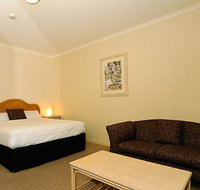 Quality Hotel Tiffins on the Park - Kalgoorlie Accommodation