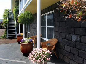 Central Motel Port Fairy - Kalgoorlie Accommodation 2