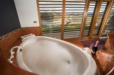 Eagle View Escape - Kalgoorlie Accommodation 0