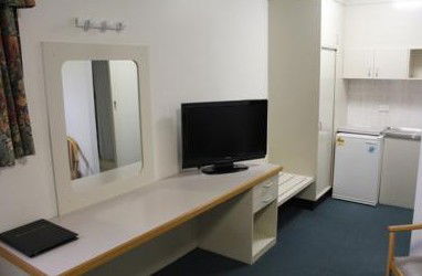AZA Motel - Kalgoorlie Accommodation 3