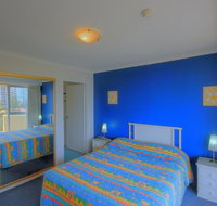 Surfers Beachside Holiday Apartments - Kalgoorlie Accommodation