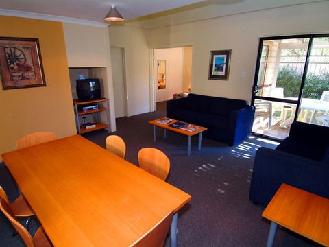 Amalfi Resort - Kalgoorlie Accommodation 2