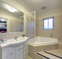 Comfort Inn And Suites Georgian Albury - Kalgoorlie Accommodation