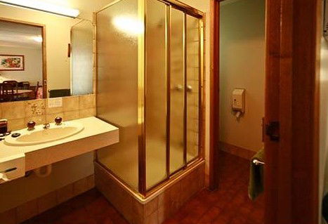 Motel Warrnambool - Kalgoorlie Accommodation 2