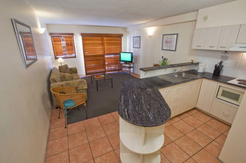 Inn Cairns Boutique Apartments - Kalgoorlie Accommodation 2