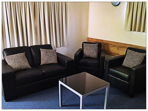 Emerald Meteor Motel - Kalgoorlie Accommodation 1