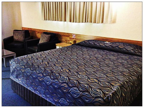 Emerald Meteor Motel - Kalgoorlie Accommodation 2