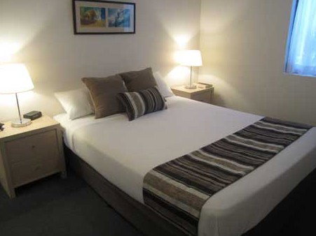 Trickett Gardens - Kalgoorlie Accommodation 0