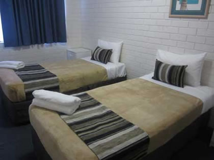 Trickett Gardens - Kalgoorlie Accommodation 4