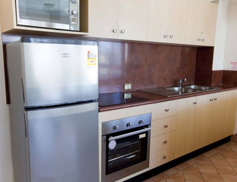 Surf Parade Resort - Kalgoorlie Accommodation 2