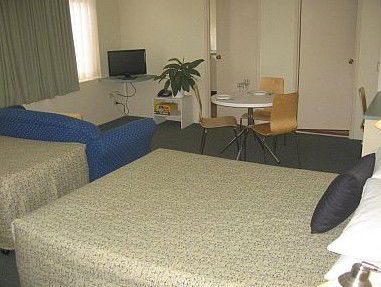 Paramount Motel And Serviced Apartments - Kalgoorlie Accommodation 2