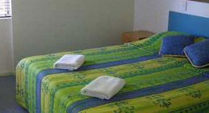 Noosa Parade Holiday Inn - Kalgoorlie Accommodation 0