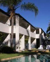Noosa Parade Holiday Inn - Kalgoorlie Accommodation 2