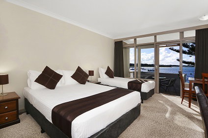 Waters Edge Country Comfort - Kalgoorlie Accommodation 0