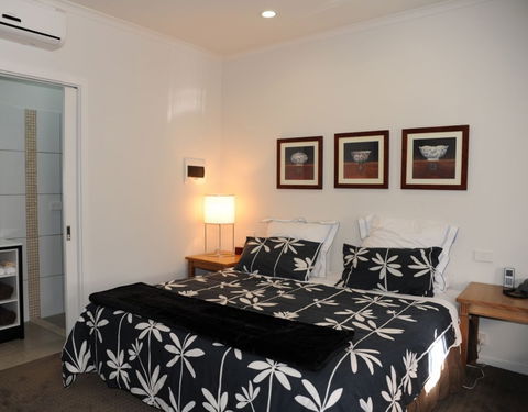 Norwood House Motel & Reception Centre - Kalgoorlie Accommodation 2