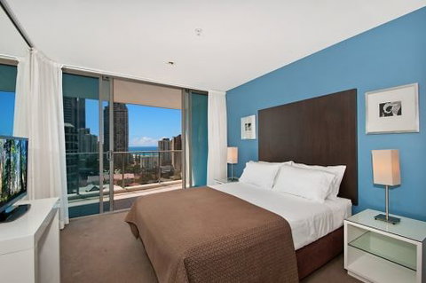Gold Coast Holiday Stays - Kalgoorlie Accommodation 2