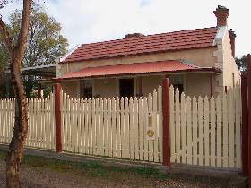 Getaway Cottage - Kalgoorlie Accommodation 0