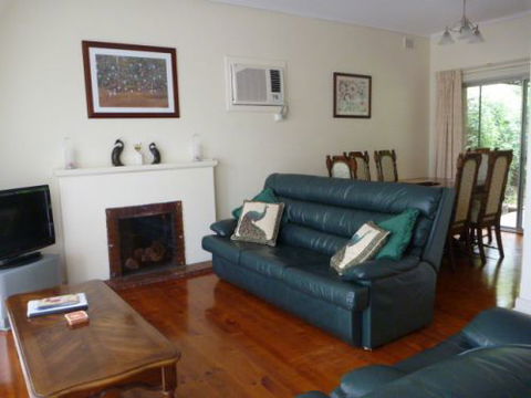 Apalie Creek Oasis - Kalgoorlie Accommodation 0