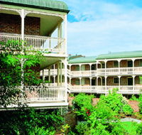 Medina Serviced Apartments Canberra - Kalgoorlie Accommodation