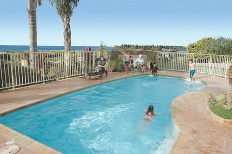 Captain's Quarters - Kalgoorlie Accommodation 0