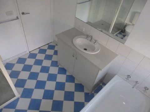 CENTREPOINT UNITS - HEIDELBERG - Kalgoorlie Accommodation 4