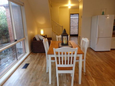 CENTREPOINT UNITS - HEIDELBERG - Kalgoorlie Accommodation 7