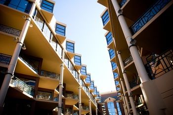 Amora Riverwalk Melbourne - Kalgoorlie Accommodation 10